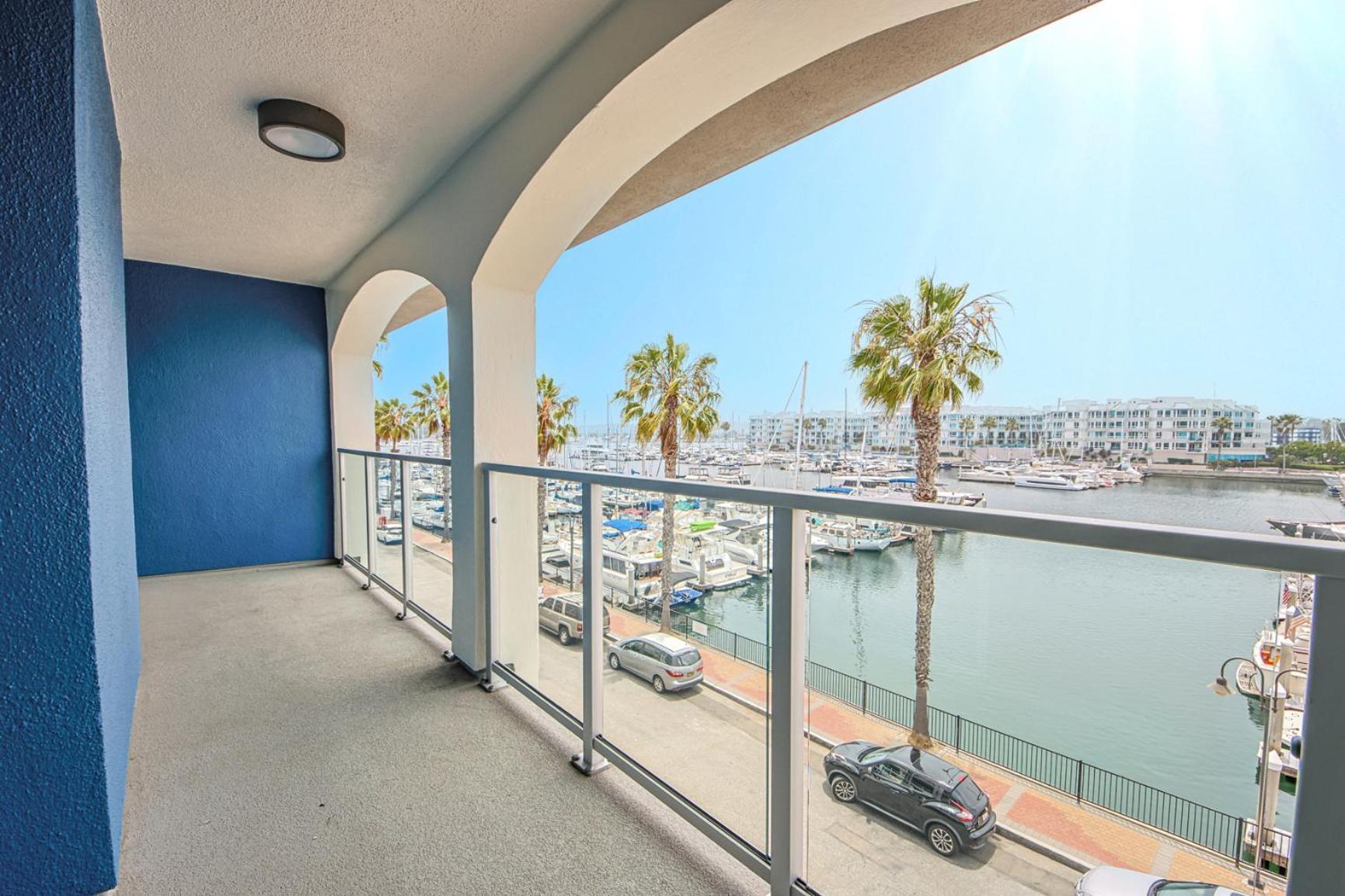 Bright & Airy 2 Bed 2 Bath Haven Appartamento